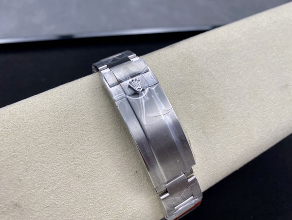 激安ロレックス着用イメージ